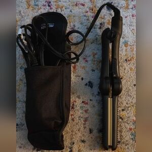 Travel hair straightener